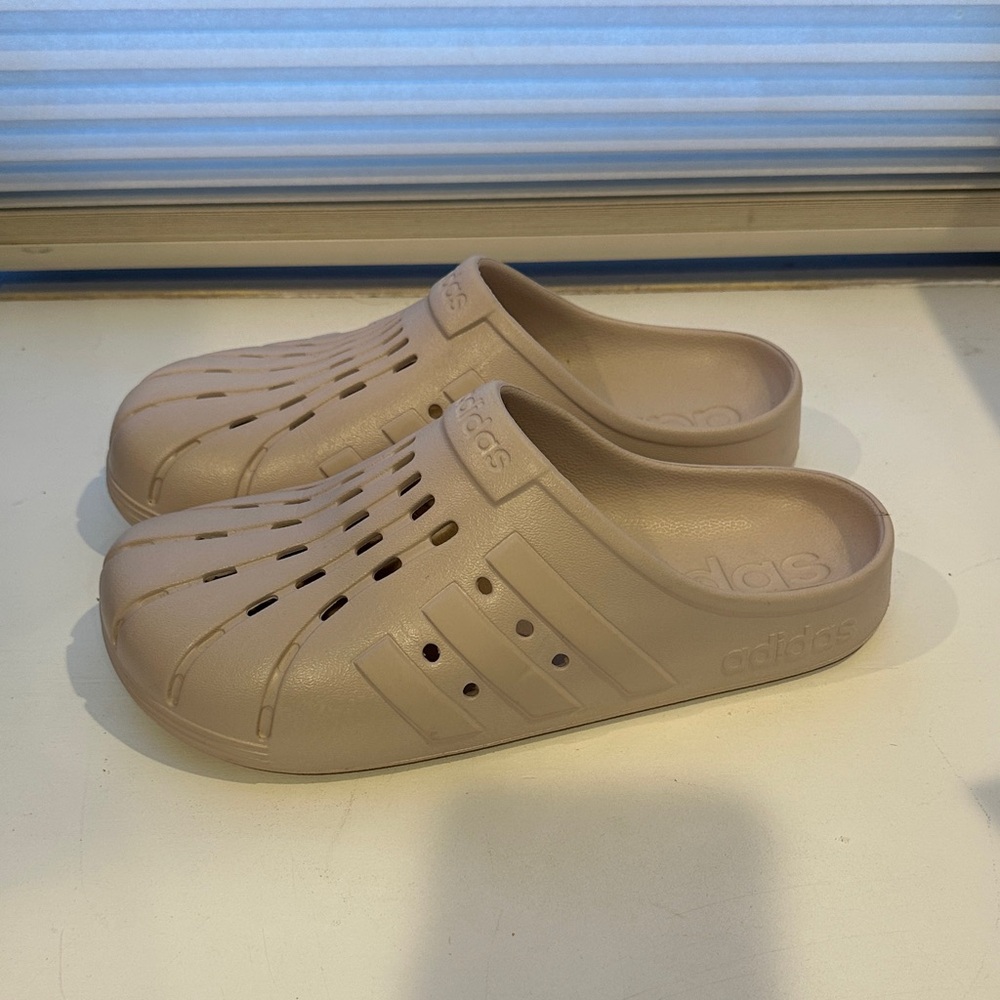 Adidas Adilette Clogs Pink women’s size 10 - Picture 3 of 8